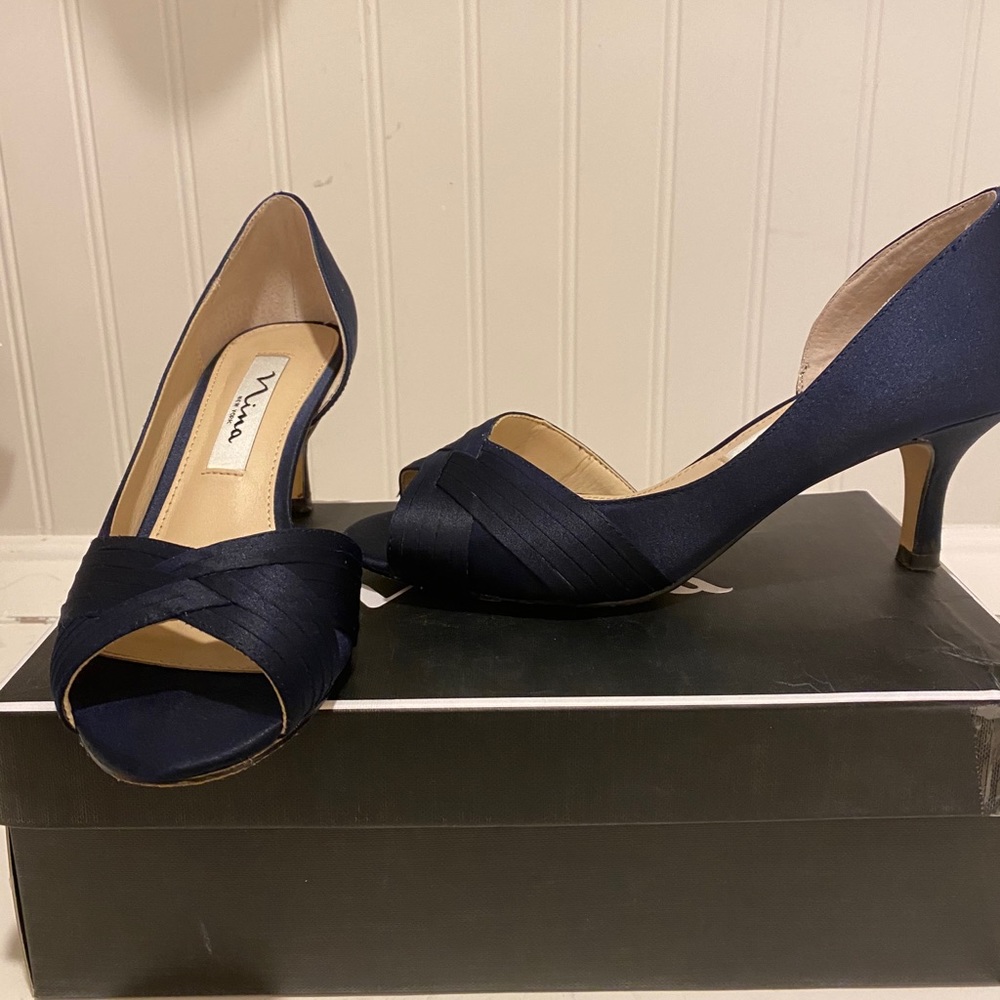 Nina Contesa “New Navy Satin”
